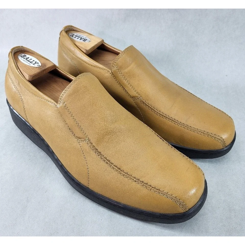 Gravity Defyer Size 12 Men's Tan Leather Slip On Leather Loafer